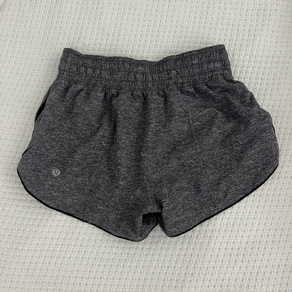 Reversible lululemon shorts - Picture 2 of 3